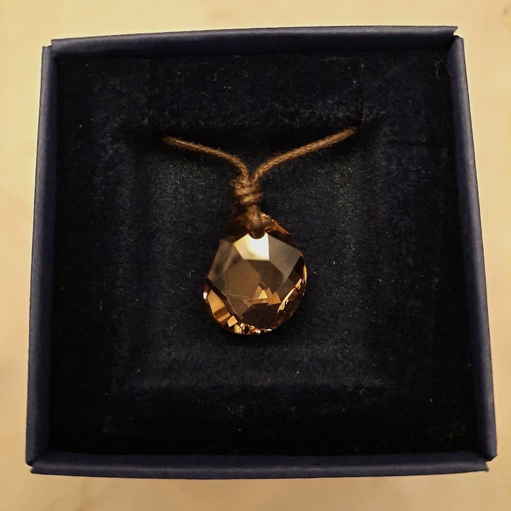 Swarovski LCTO Pendent Galet mini on cord
